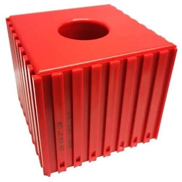 Műanyag doboz VDI 30 típusú szerszámok elfogadásához, 8x8 modul, piros színű.