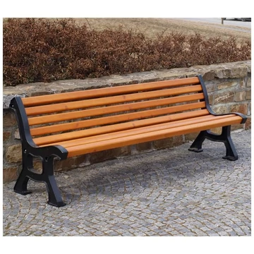 Lux pad, öntött keret tömörfa lécekkel. Hossza 2 m