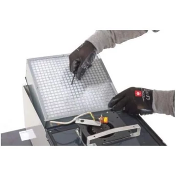 Cserélhető aktív szénszűrő (négyzet alakú) 278 x 278 x 100 mm a recirkulációs szűrő rögzítéséhez