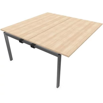 Irodai íróasztal SQart mindkét oldalon, csatlakozás, fehér alumínium keret (RAL9006), munkalap akác, szélesség x mélység: 1600 x 1600 mm