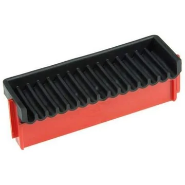 Selejtezett végdarab, 15 darab selejtezési hely, maximális átmérője 4 mm, 98x19,5x30 mm.