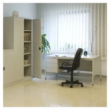 Üzemi munkaasztal takarólemezekkel, 3 fiókos függőszekrény, szélessége 1400 mm