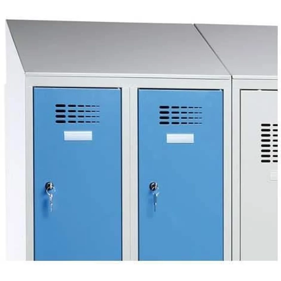 Dőlt tető WEMO ruhatárhoz, szélesség 800 mm, világosszürke RAL7035